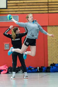 Bild 185 - A-Juniorinnen MTV Herzhorn - Bramstedter TS : Ergebnis: 32:32